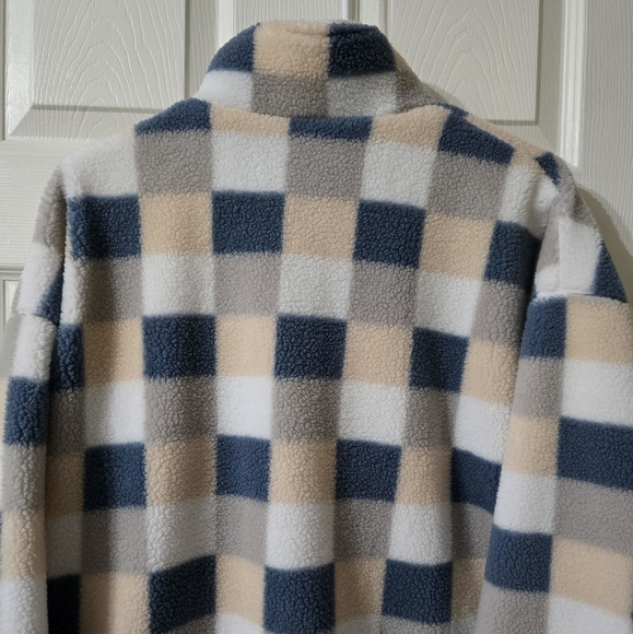 Checkered Grid Oversized Fuzzy Teddy Jacket, Button Close, Collared, Unisex, EUC - Picture 8 of 8